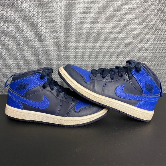 air jordan 1 mid obsidian royal